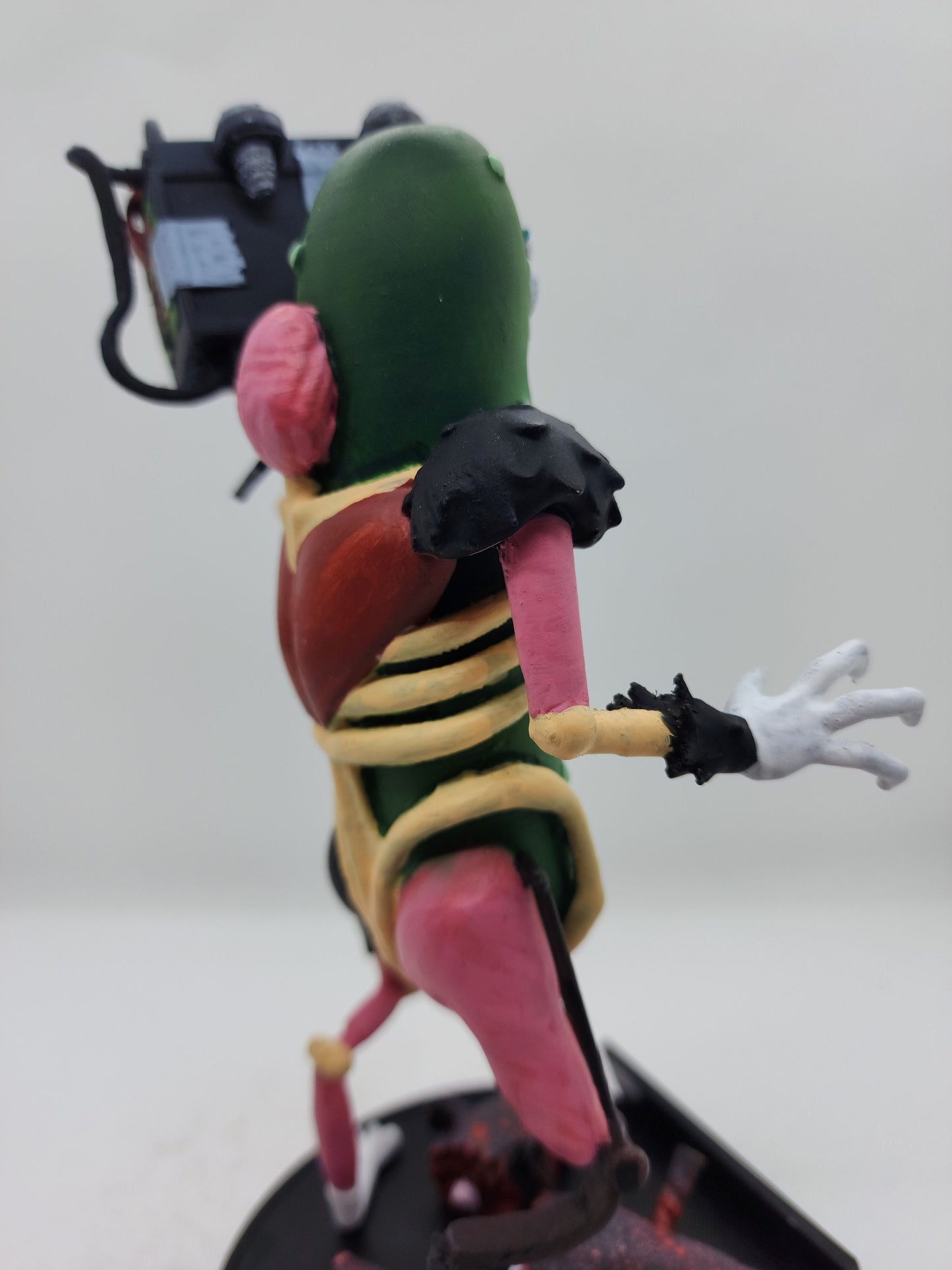 "Pickle Rick Unleashed" – 3D Printed Bust with Plasma Gun & Rat Carnage!