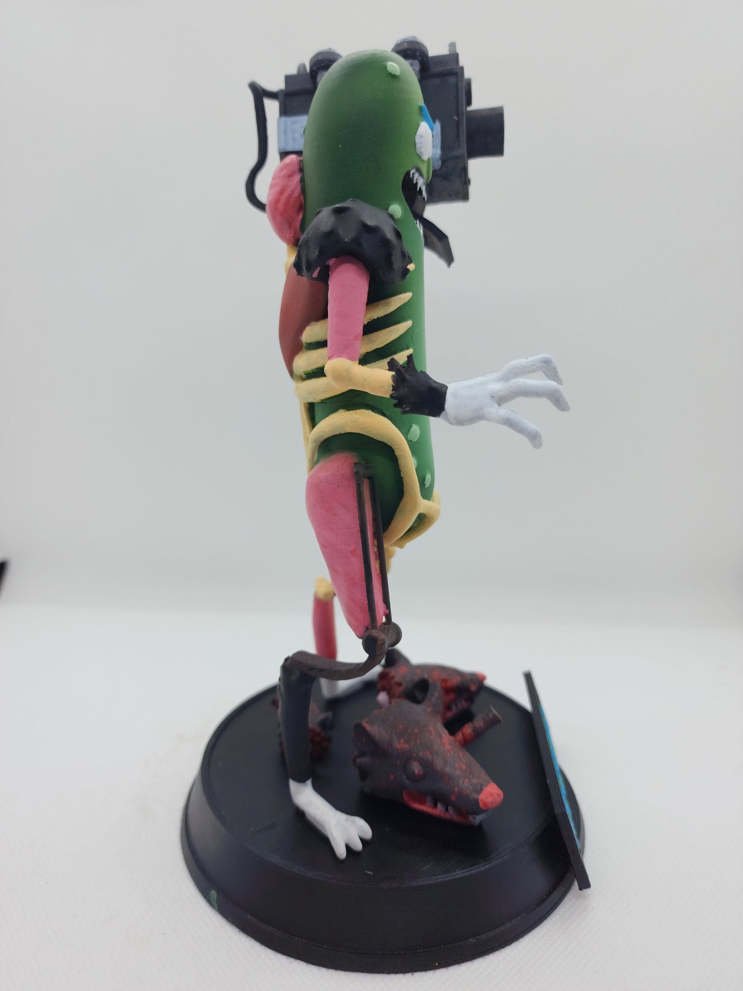 "Pickle Rick Unleashed" – 3D Printed Bust with Plasma Gun & Rat Carnage!