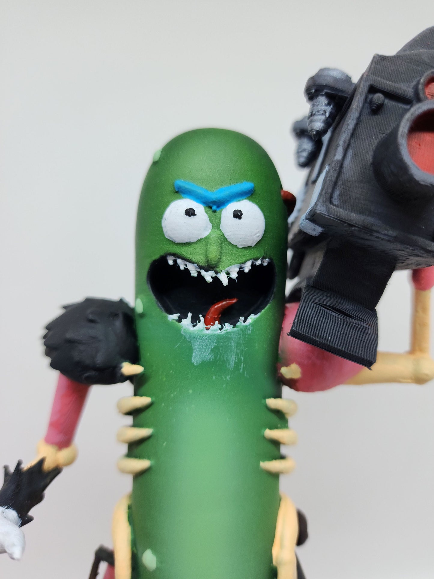 "Pickle Rick Unleashed" – 3D Printed Bust with Plasma Gun & Rat Carnage!