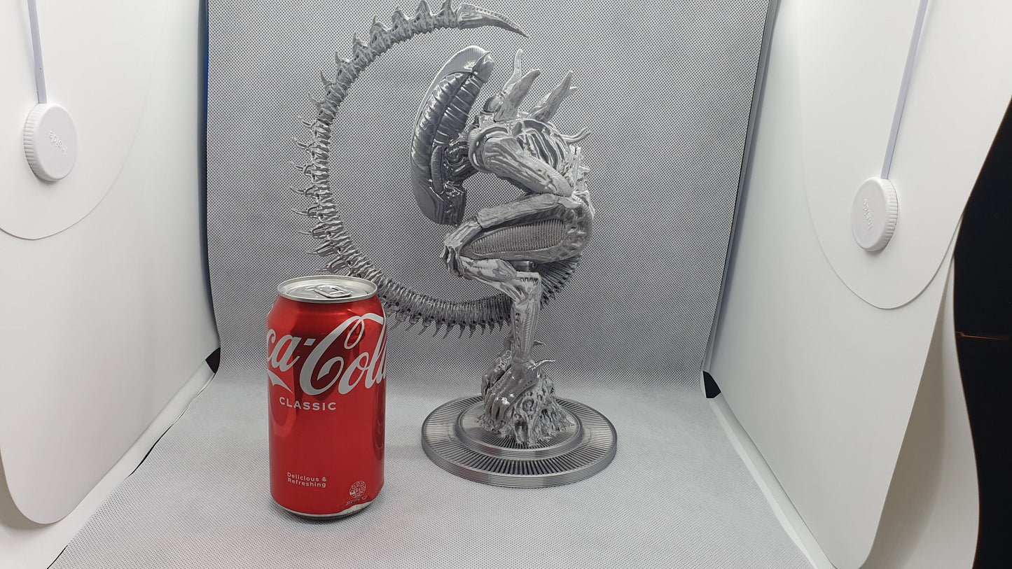 Alien Bust