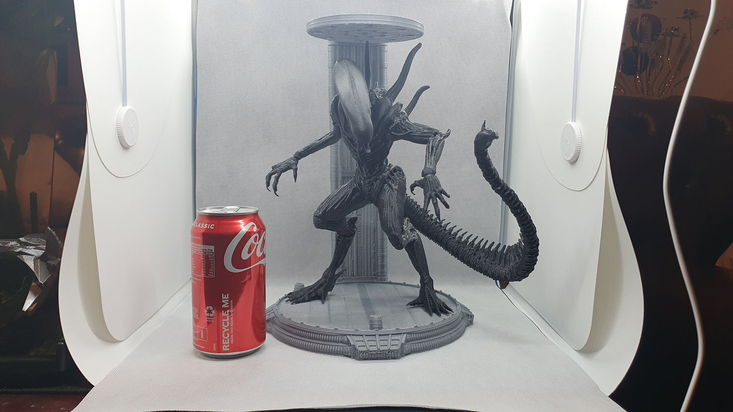 Alien Chamber Bust