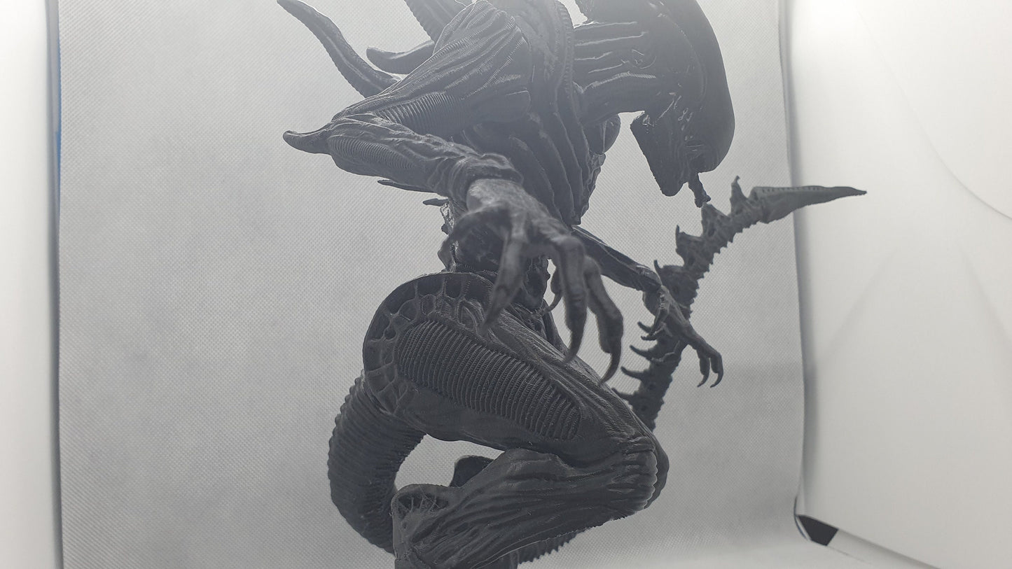 Alien Chamber Bust