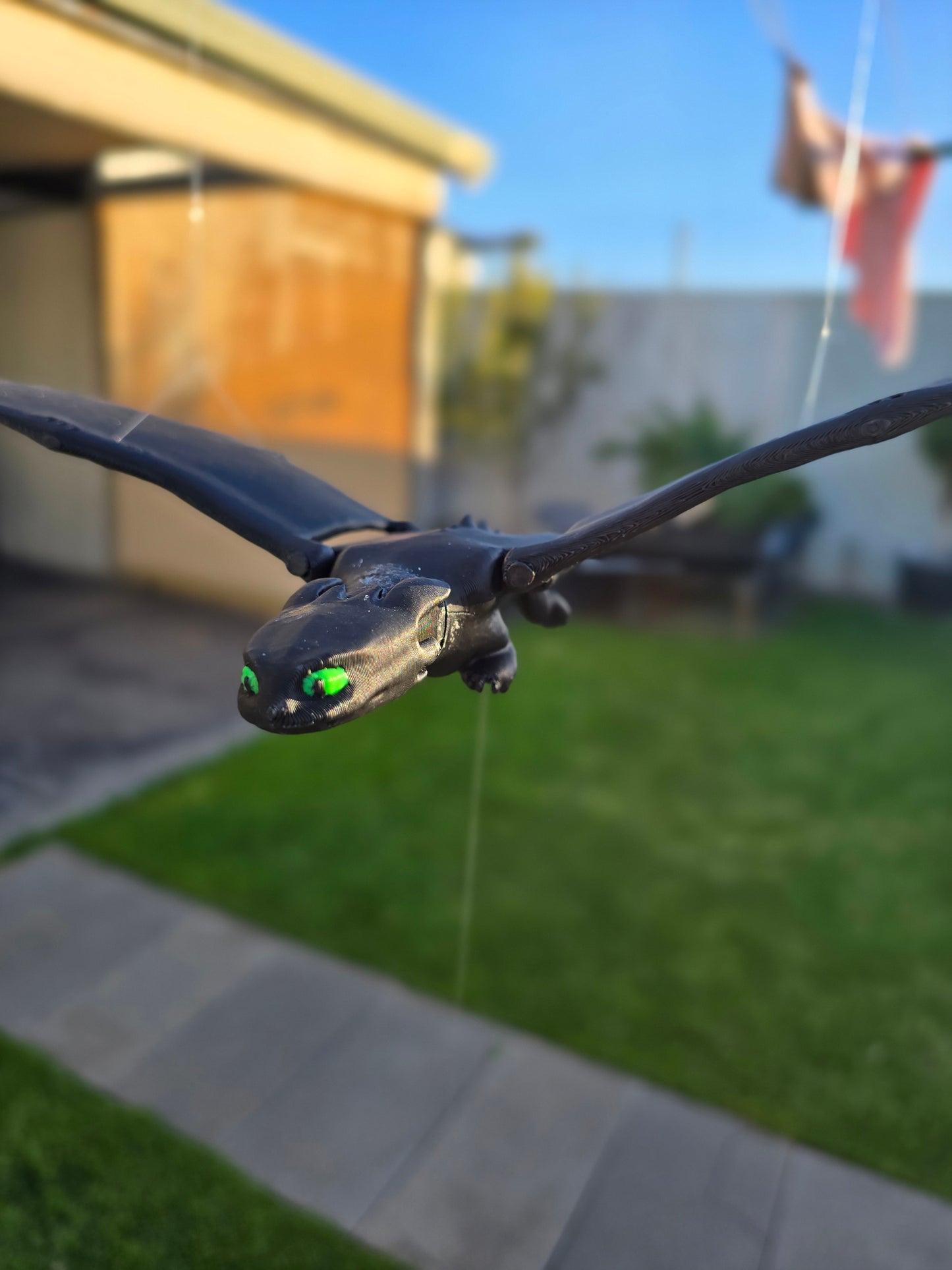 ---Coming Soon--- Floating Toothless (How to train your Dragon)