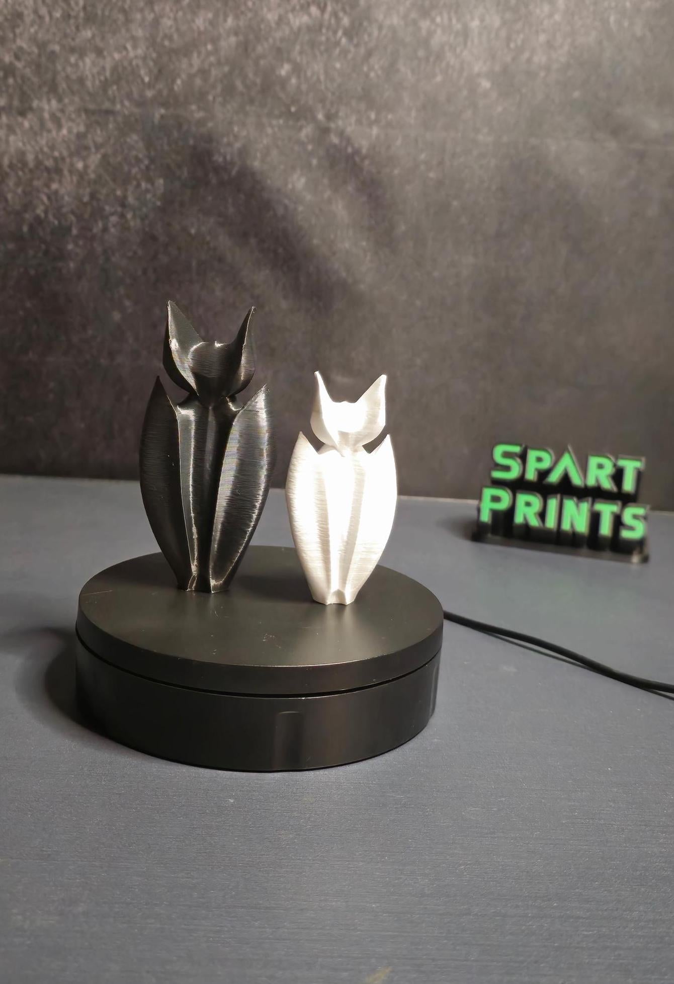Minimalist Bat Couple Figurine
