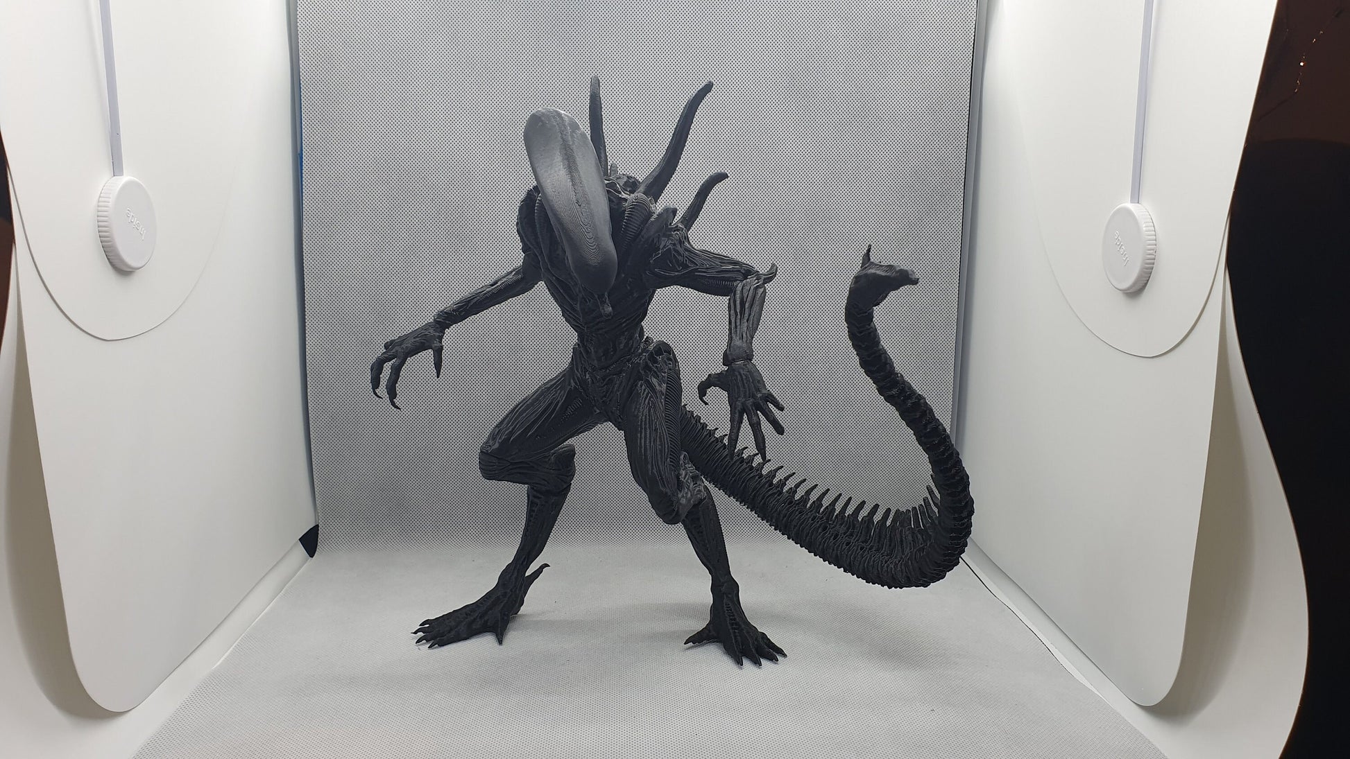 Alien Chamber Bust